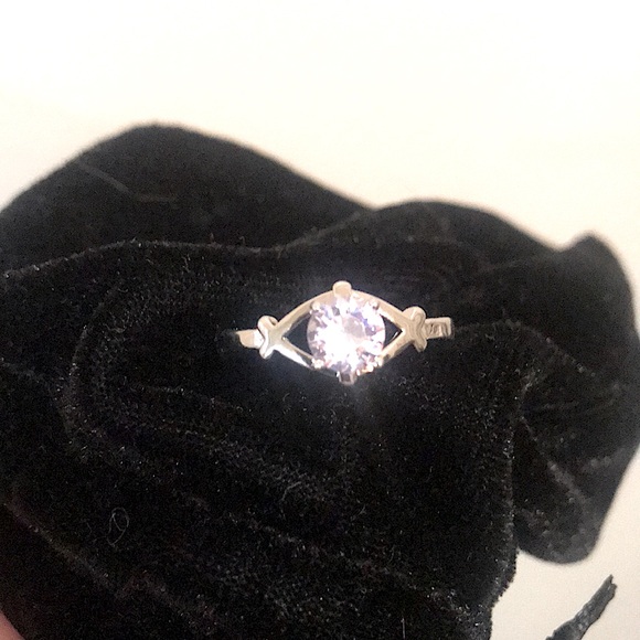 🆕Classy💍Modern Style 5.94mm Round Solitaire Ring - Picture 6 of 16